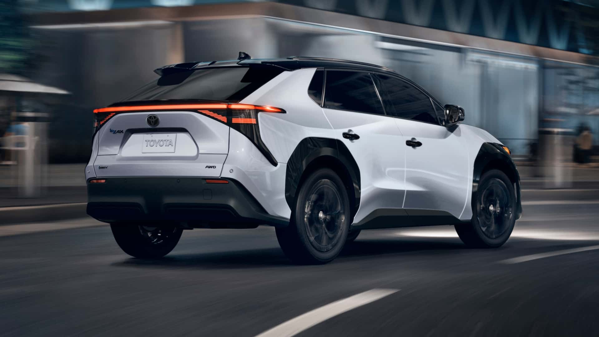 elektromos toyota kombi autót,fekete,co2,teljesen,esetén,benzinmotor,indulóár,hátul,jármű,köszönhetően,érdekében,modellt,hatékony,működik,