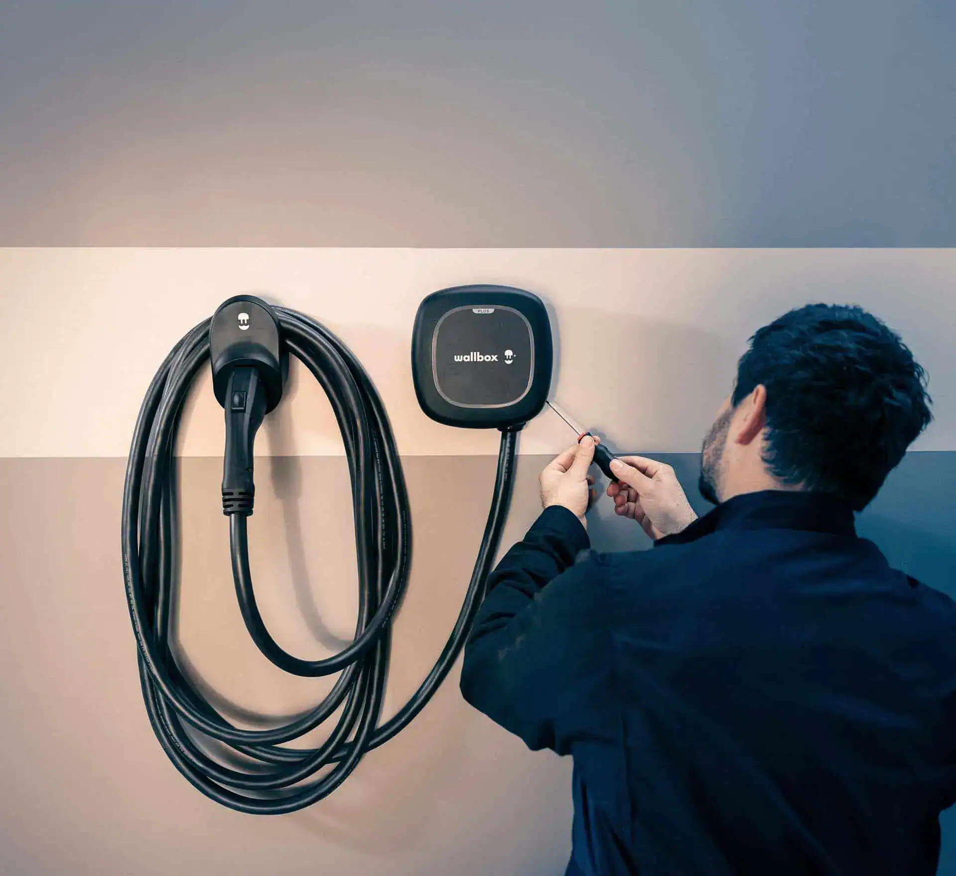 Wallbox pulsar plus vs wallbox pulsar max Wallbox töltő szakszerű telepítése.